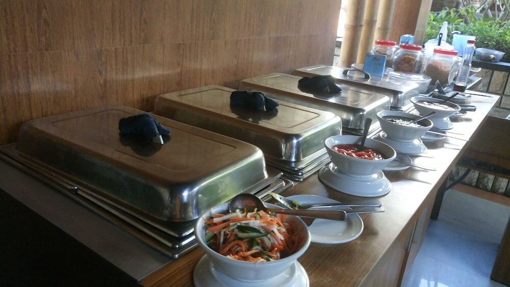 Фото Satriya Cottages