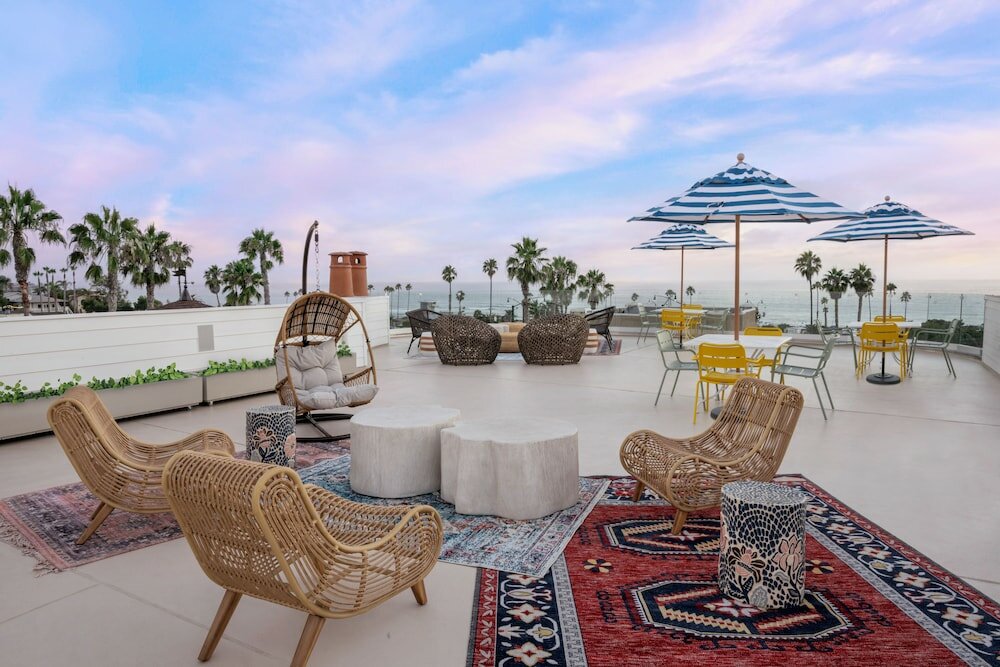 Фото Cardiff by the Sea Lodge