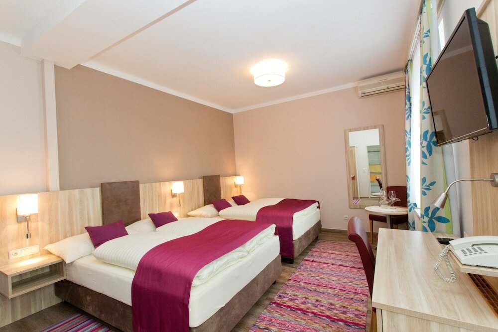 Фото Hotel Das Junior by Max 70