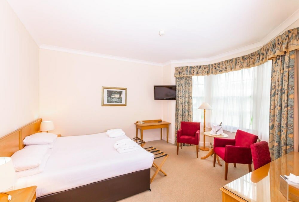 Фото The Green Hotel Golf & Leisure Resort