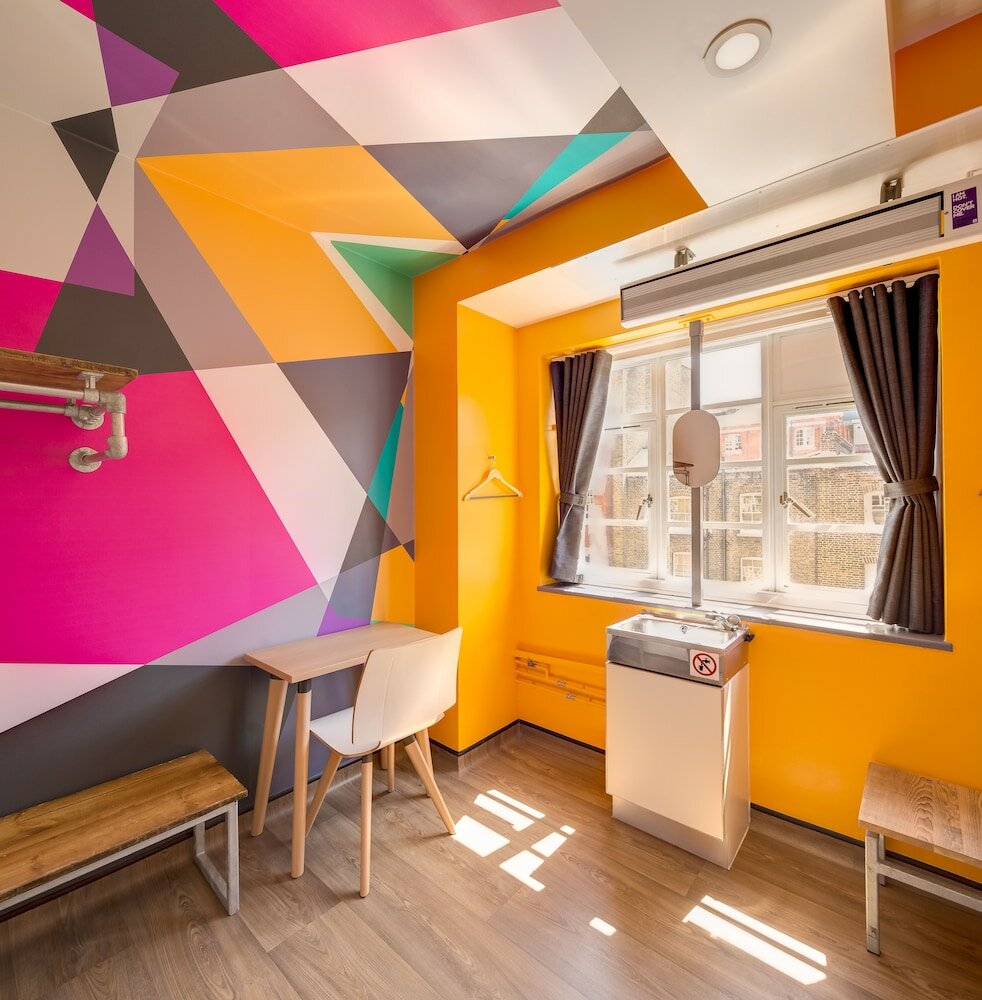 Фото Generator London