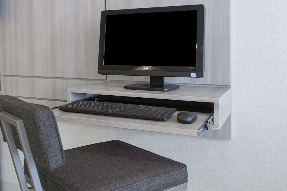 Фото Microtel Inn & Suites by Wyndham Modesto Ceres