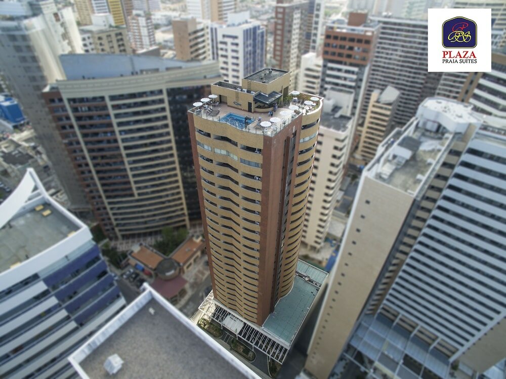 Фото Plaza Praia Suites