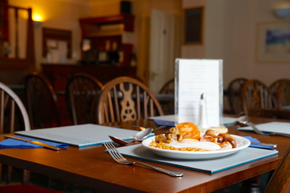 Фото Eyre Court Hotel