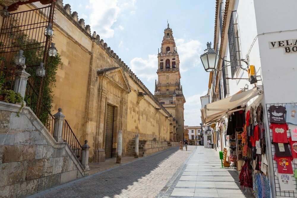 Фото Los Omeyas Hotel