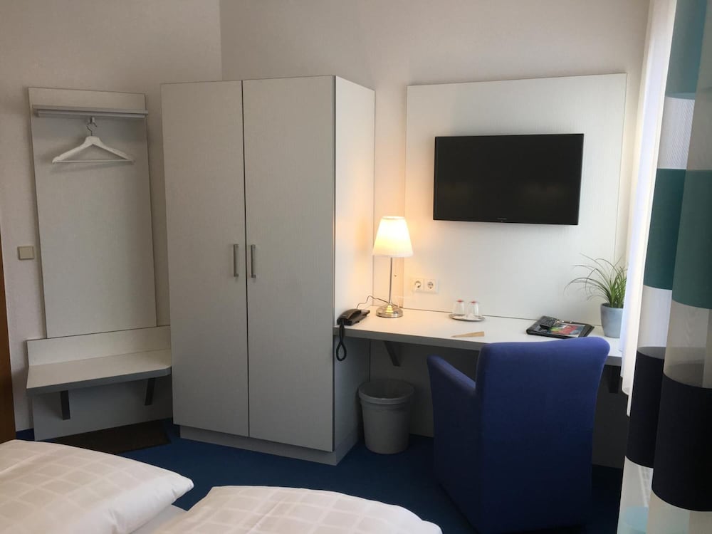 Фото Hotel & Restaurant Park Cafe Isa