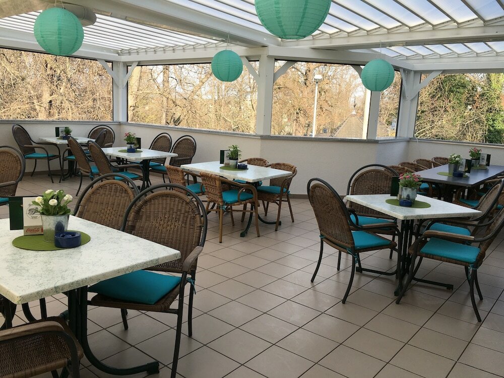 Фото Hotel & Restaurant Park Cafe Isa