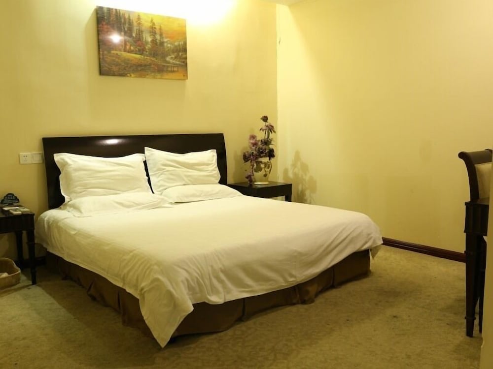 Фото Greentree Inn Suzhou Taicang Baolong Square Express Hotel