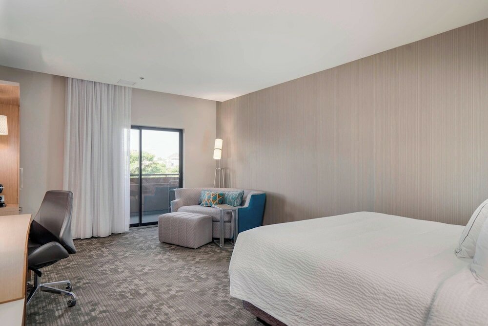 Фото Courtyard by Marriott Niagara Falls USA