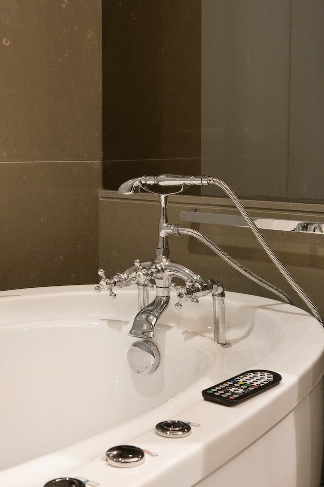 Фото DeRUCCI Hotel