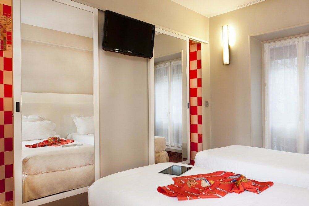 Фото Libertel Gare Du Nord Suède