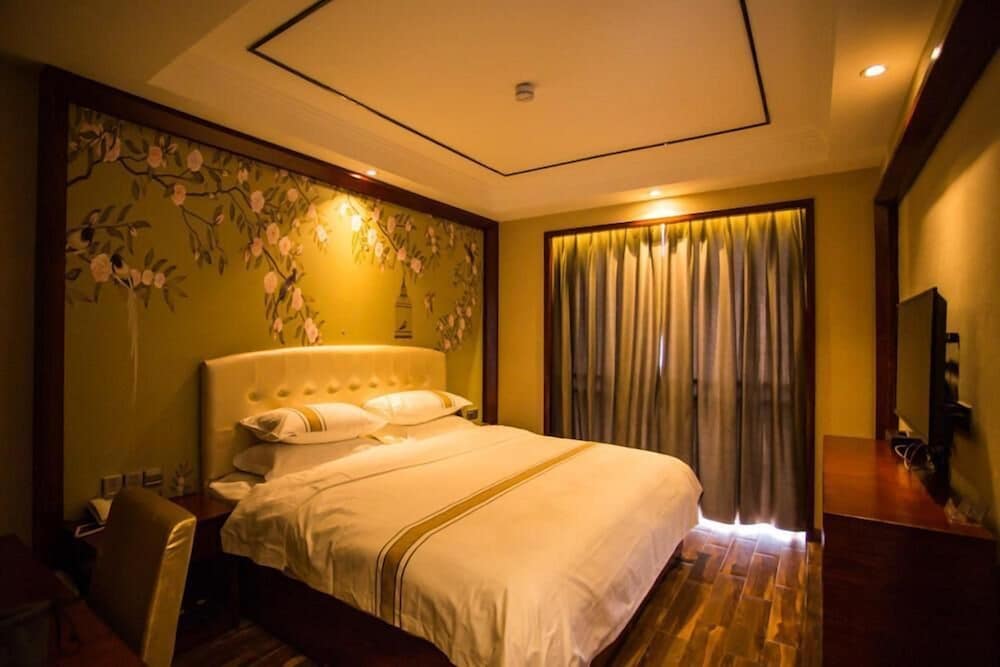 Фото Interpersonal Boutique Hotel