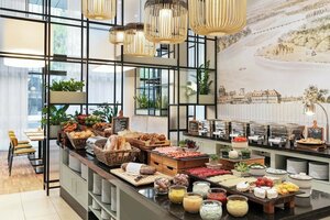 отель Courtyard by Marriott Vienna Prater Messe