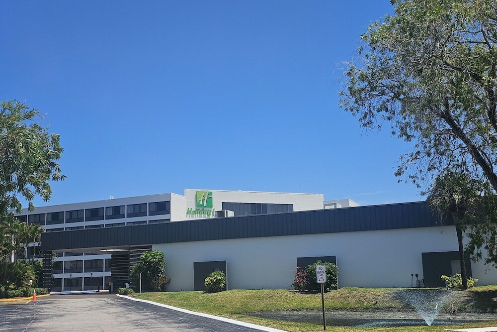 Фото Holiday Inn St Petersburg N - Clearwater, an Ihg Hotel