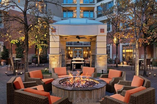 Внешний вид отеля Courtyard by Marriott Dallas Allen at Allen Event Center в Аллене, фото 2