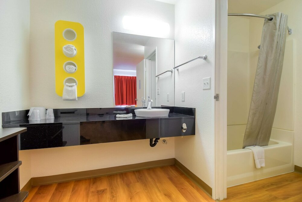 Фото Motel 6 San Diego, Ca - Hotel Circle - Mission Valley