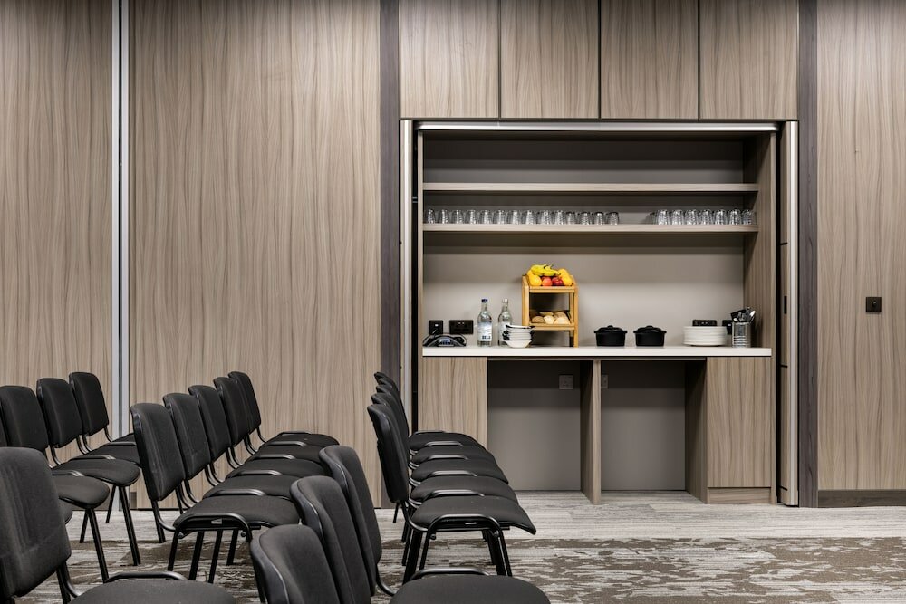 Фото Ac Hotel by Marriott Manchester City Centre