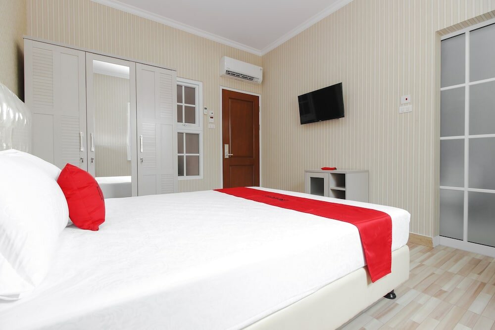 Фото RedDoorz @ Kwitang 2