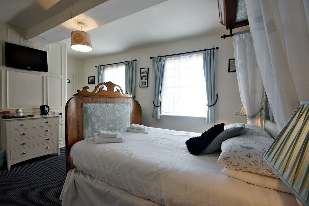 Фото Galtres Lodge Hotel