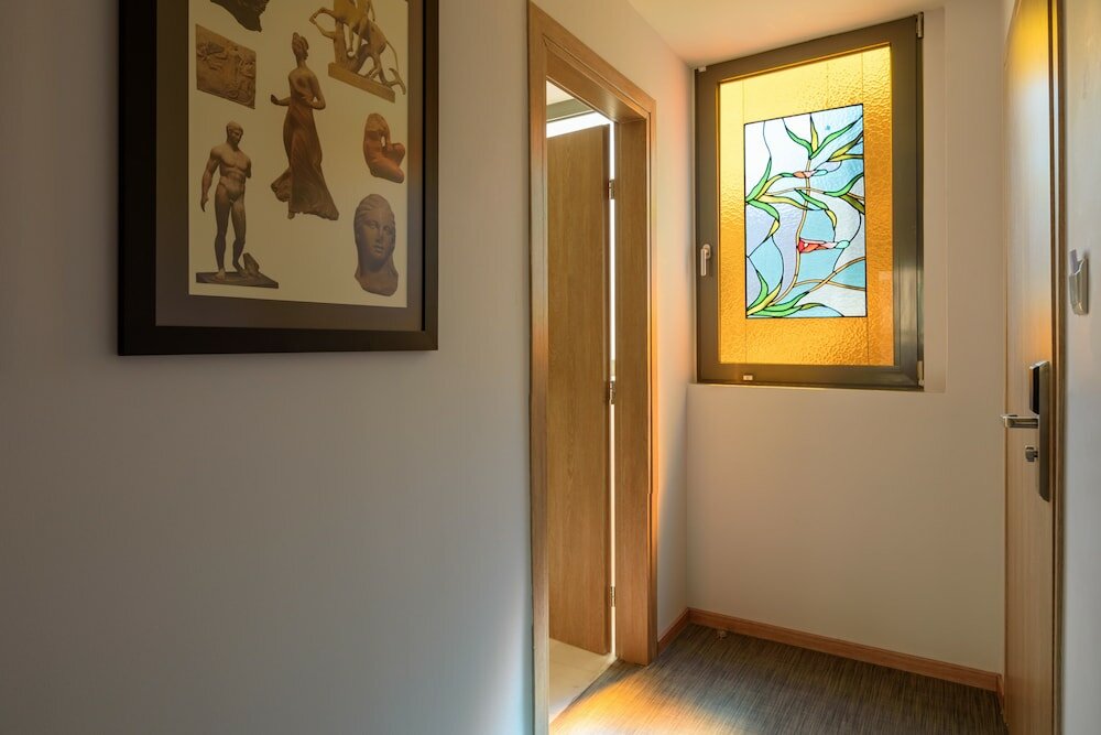 Фото Fos DownTown Suites