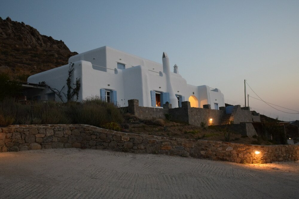 Фото Andromeda Mykonos Villas & Suites