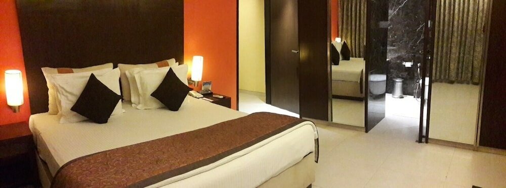 Фото Citrus Hotel Lonavala