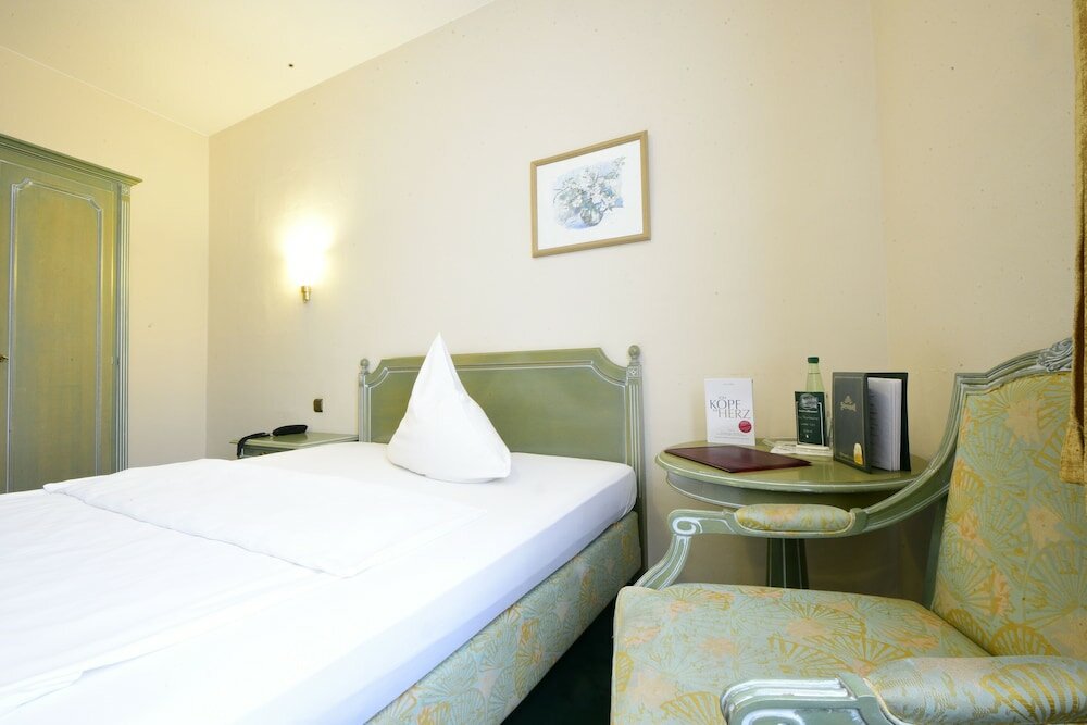 Фото Hotel Alexandra