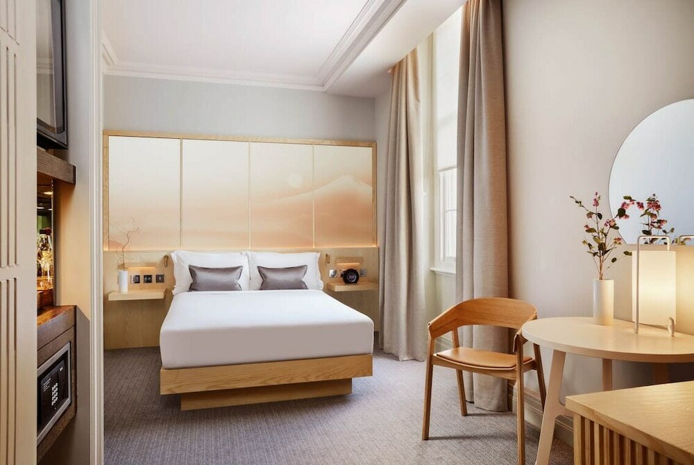 Фото The Prince Akatoki London