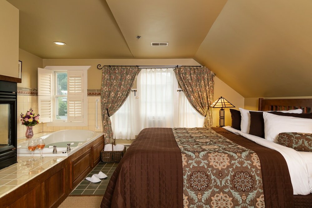 Фото Lake Pointe Inn