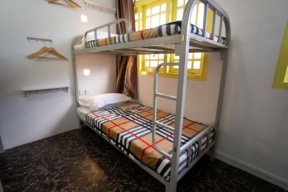 Фото Oss Backpackers Hostel