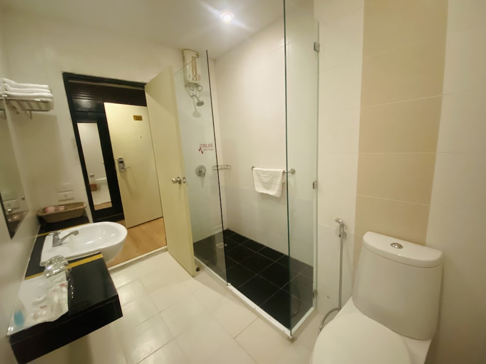 Фото Atrium Boutique Hotel