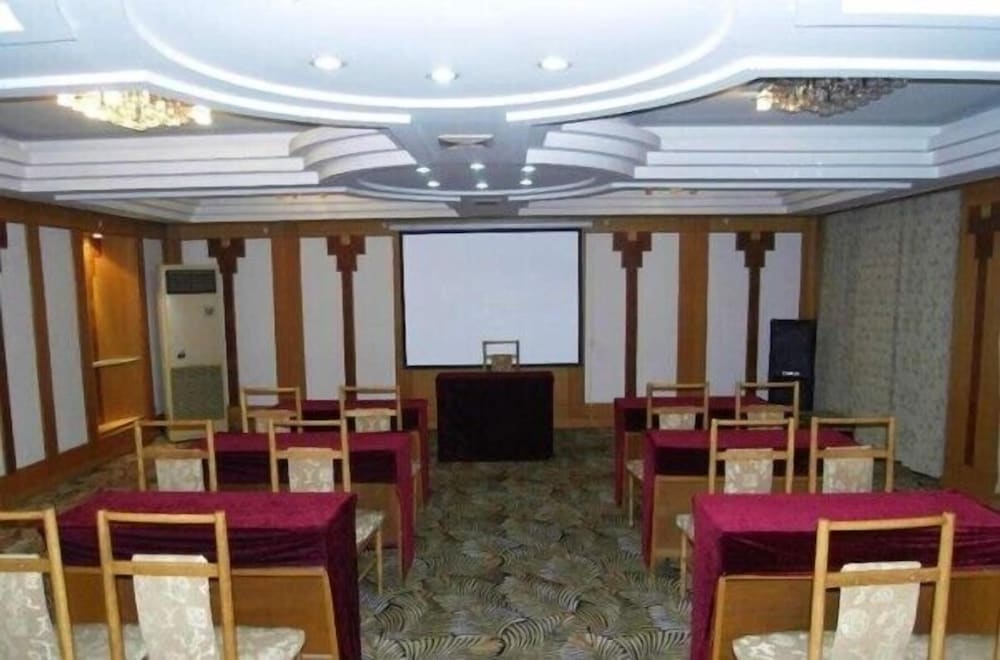 Фото GreenTree Inn Suzhou Changshu South HaiYu Road Hotel