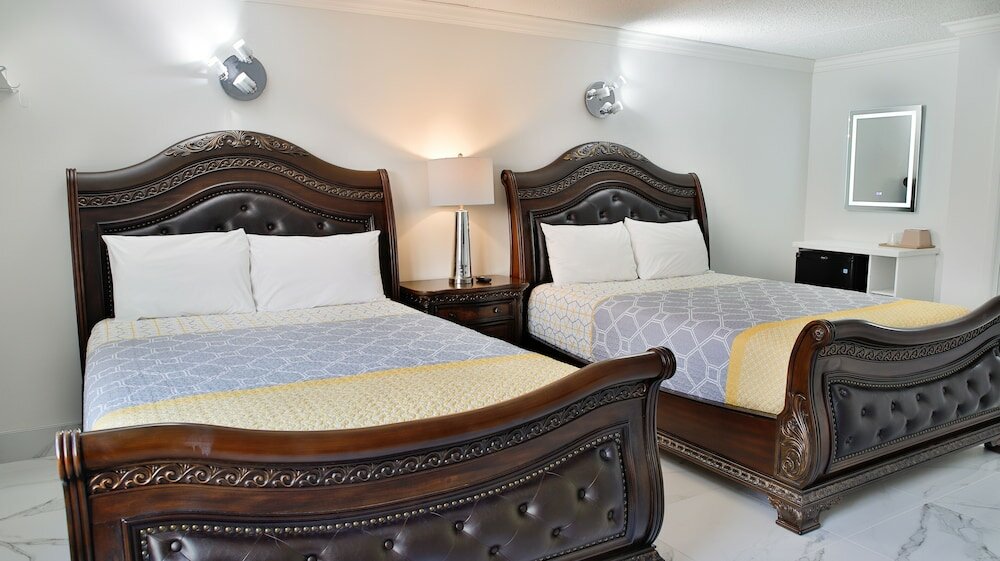 Фото Diplomat Inn