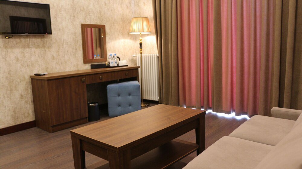 Фото Macara Sheki City Hotel