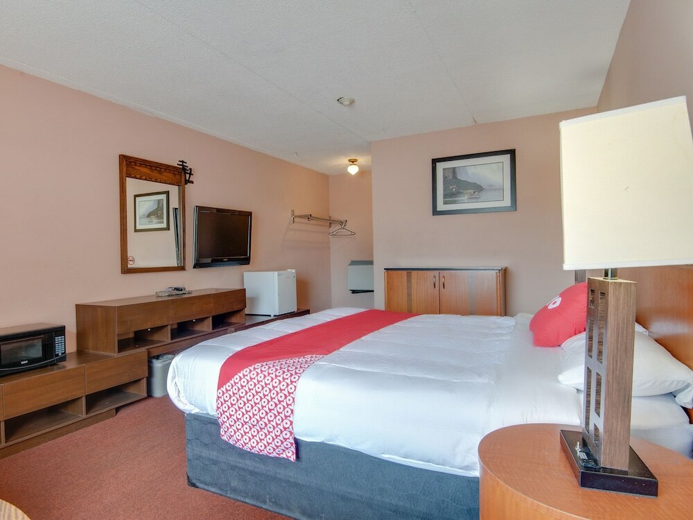 Фото Oyo Hotel Niagara Falls, On - Fallsview