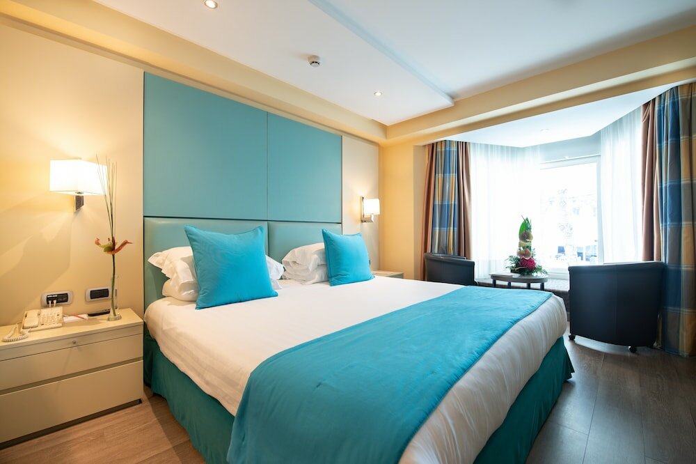 Фото Hotel Port Palace