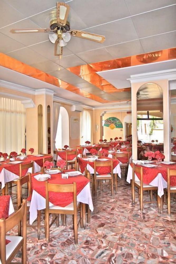 Фото Hotel Britannia