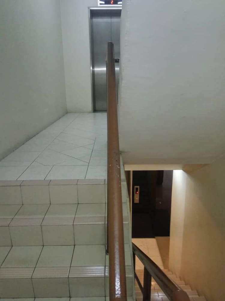 Фото Pudu Inn Hotel