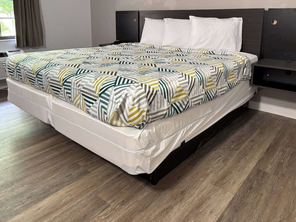 Фото Studio 6 Tallahassee, Fl – North Monroe