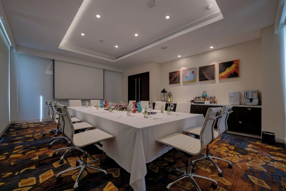 Фото Courtyard by Marriott Surat