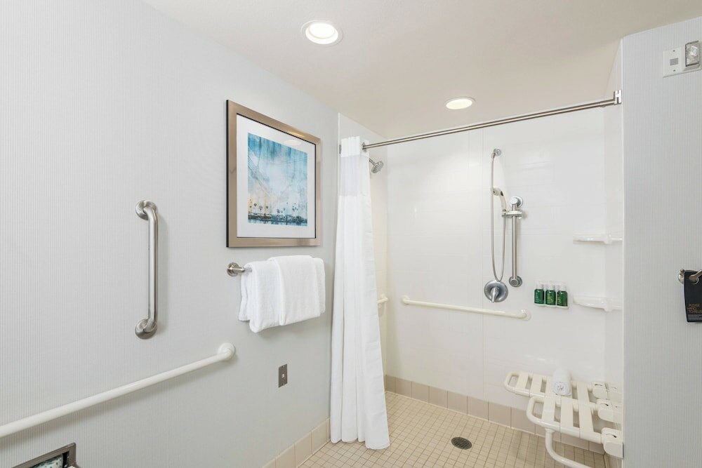 Фото Courtyard San Diego Oceanside