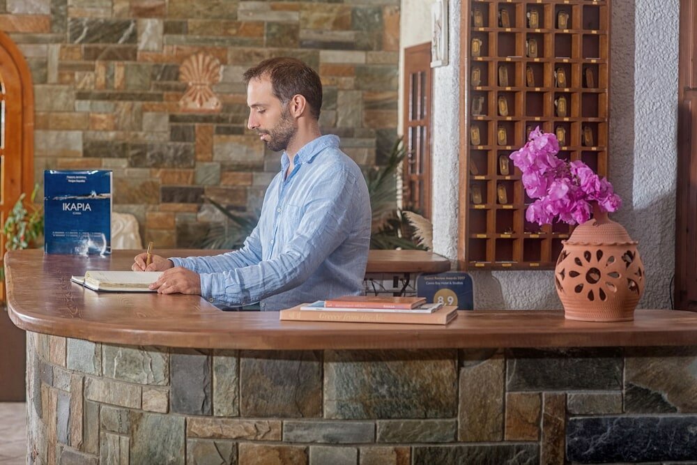 Фото Cavos Bay Hotel and Studios