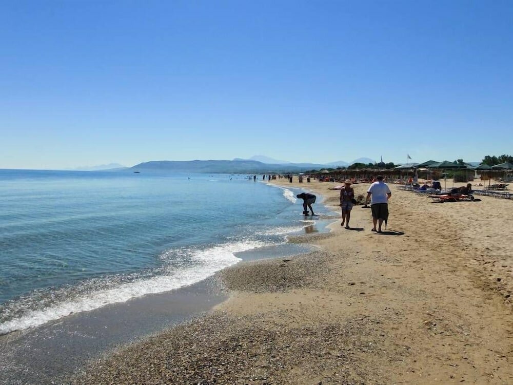 Фото Niriides Hotel