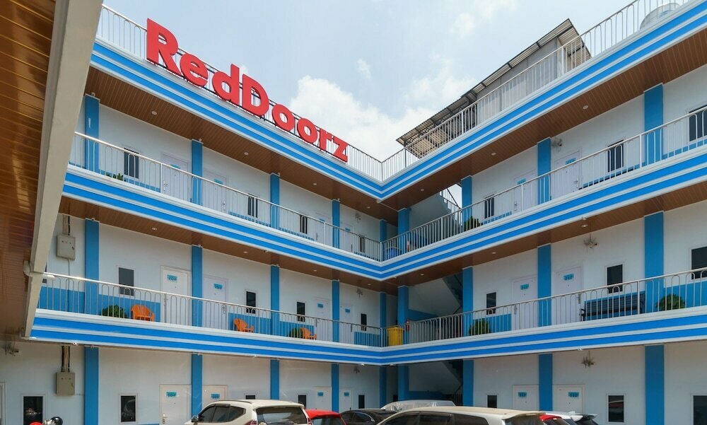 Hotel RedDoorz Plus near Palembang Icon Mall 2, Palembang, photo