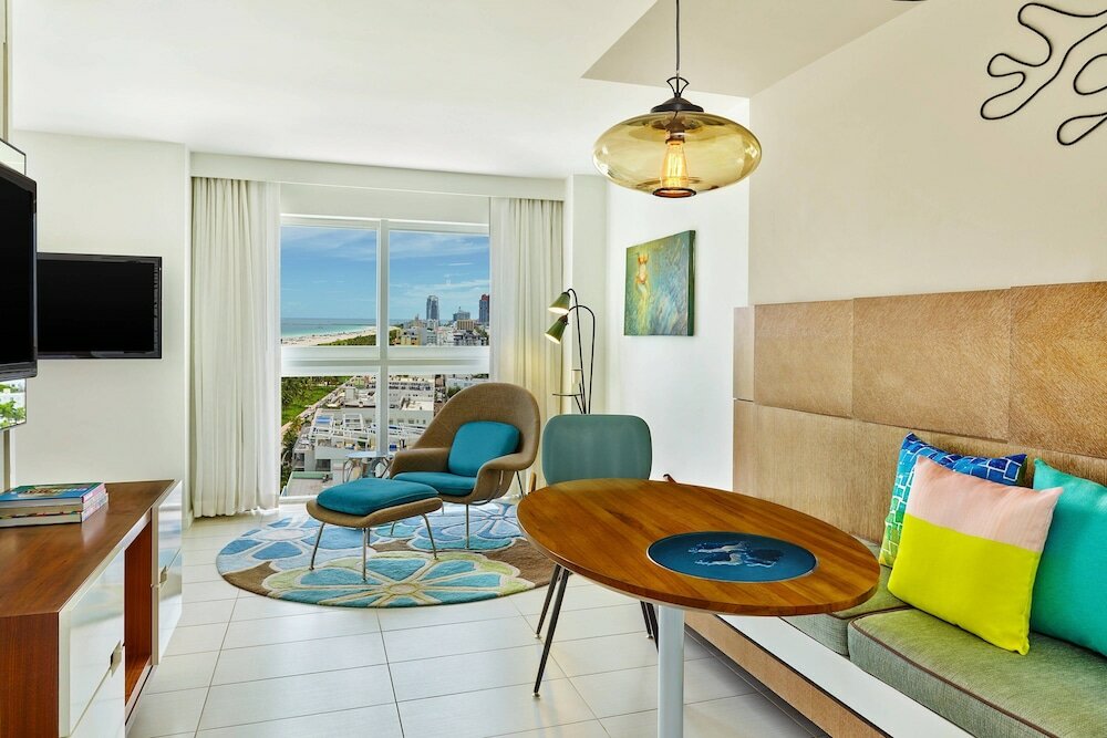 Фото Royal Palm South Beach Miami, a Tribute Portfolio Resort