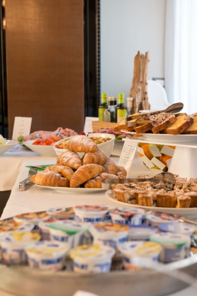 Фото Hotel Helvetia