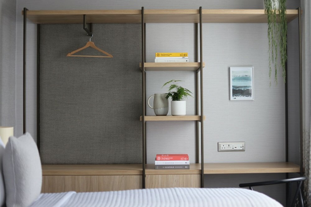 Фото Inhabit, Southwick Street