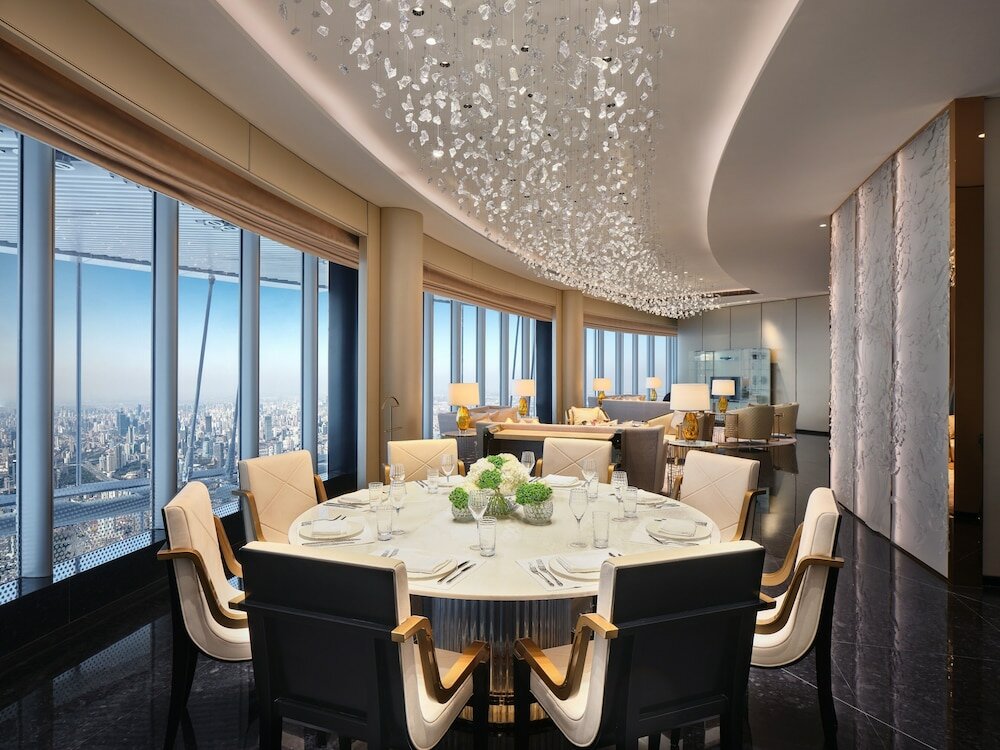 Фото J Hotel Shanghai Tower