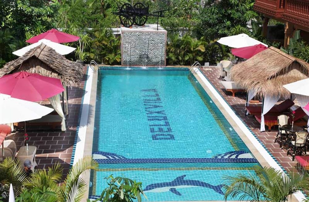 Фото Lux Guesthouse