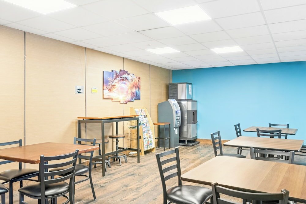 Фото Tropicana Motel